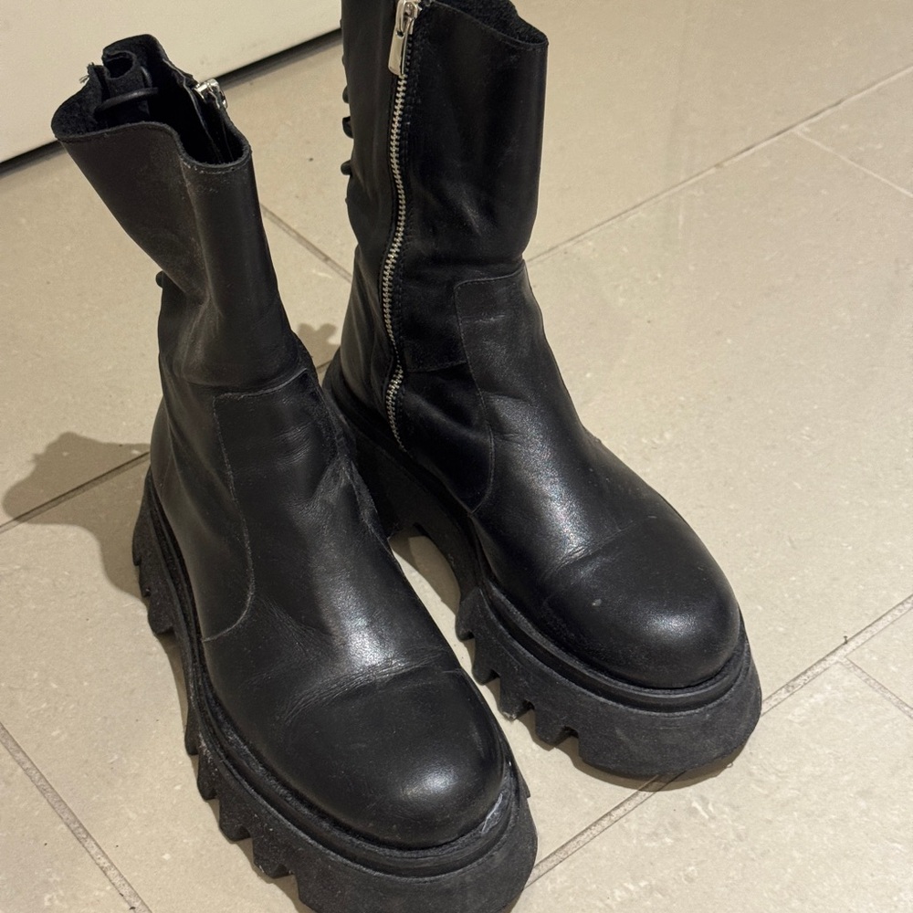 Zara Black Leather Women's Boots